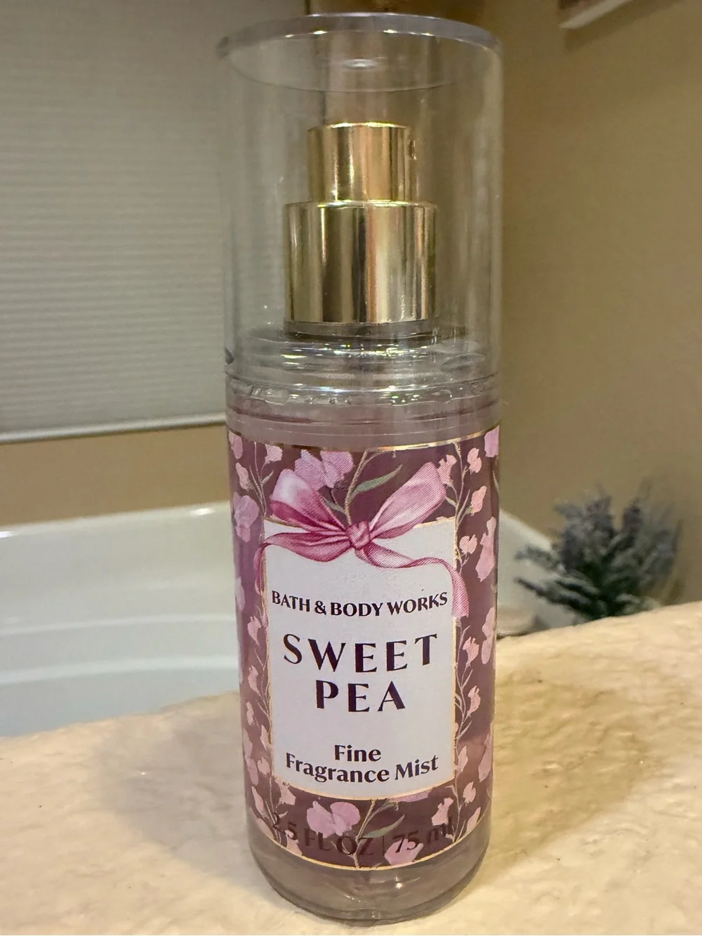 Bath and Body Works Sweet Pea Fine Fragrance Mist